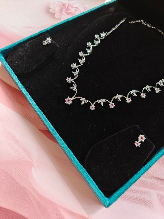 PINK AND WHITE CRYSTAL STUDDED JEWELLERY SET