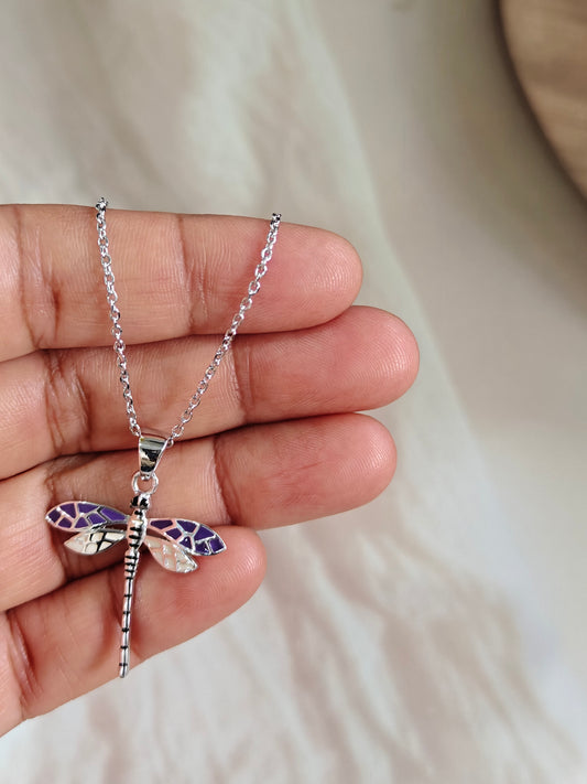 DRAGONFLY PENDANT NECKLACE WITH PURPLE AND WHITE