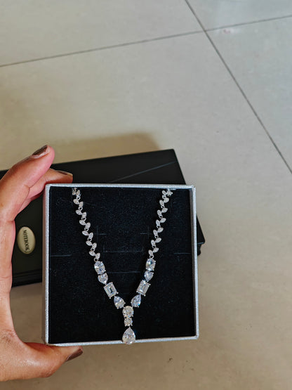 LEAF MOTIF CZ NECKLACE