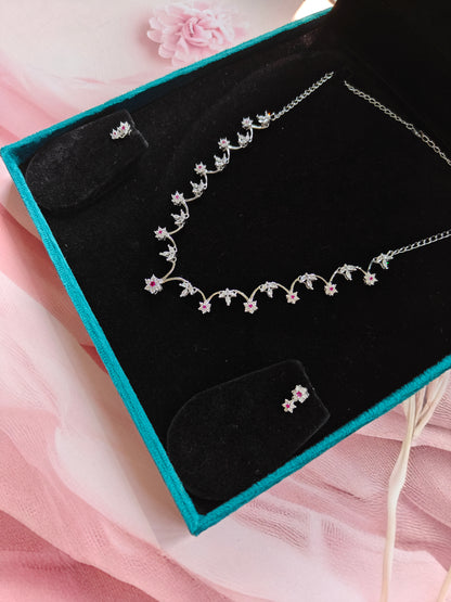 PINK AND WHITE CRYSTAL STUDDED JEWELLERY SET