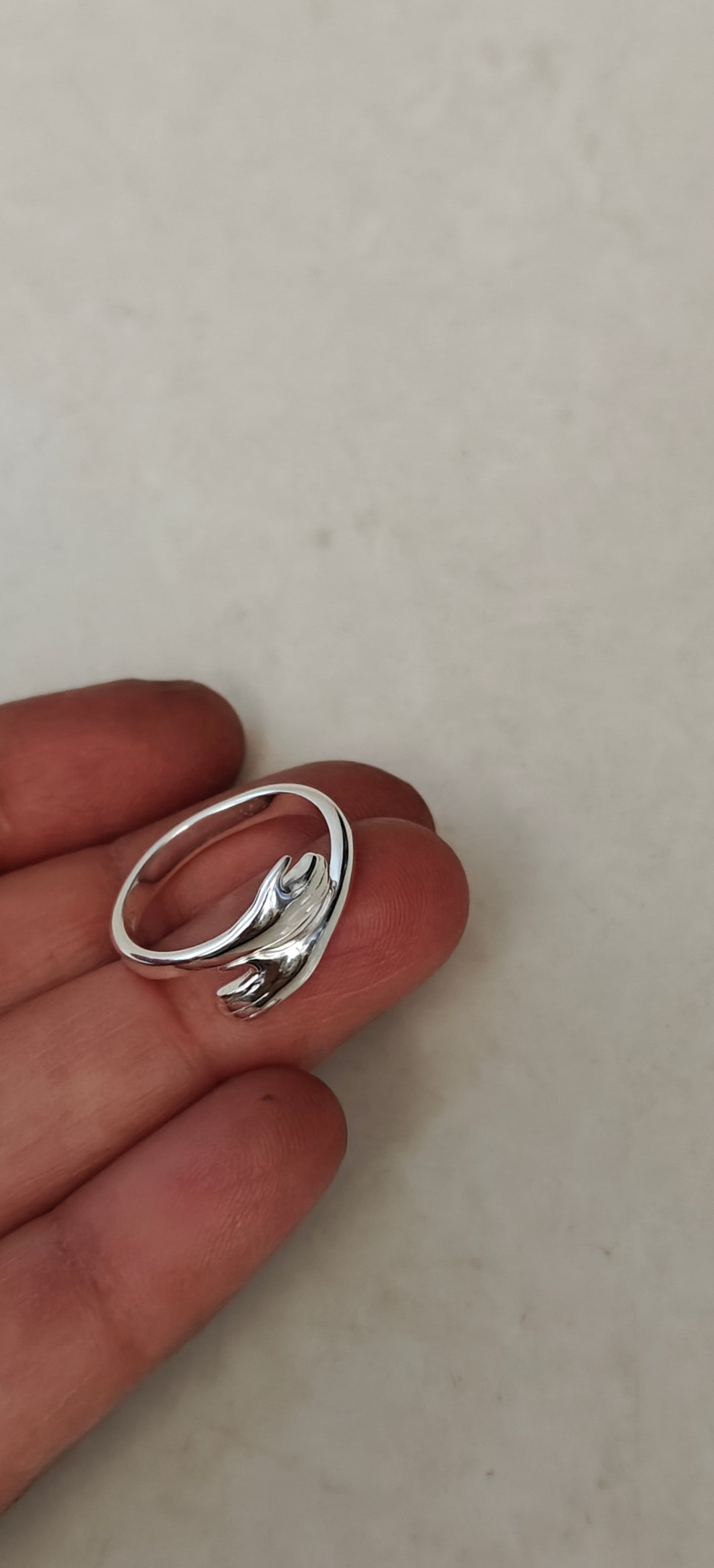 "HUG" RING