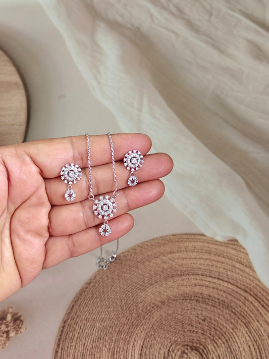 SUNSHINE PENDENT AND EARRING